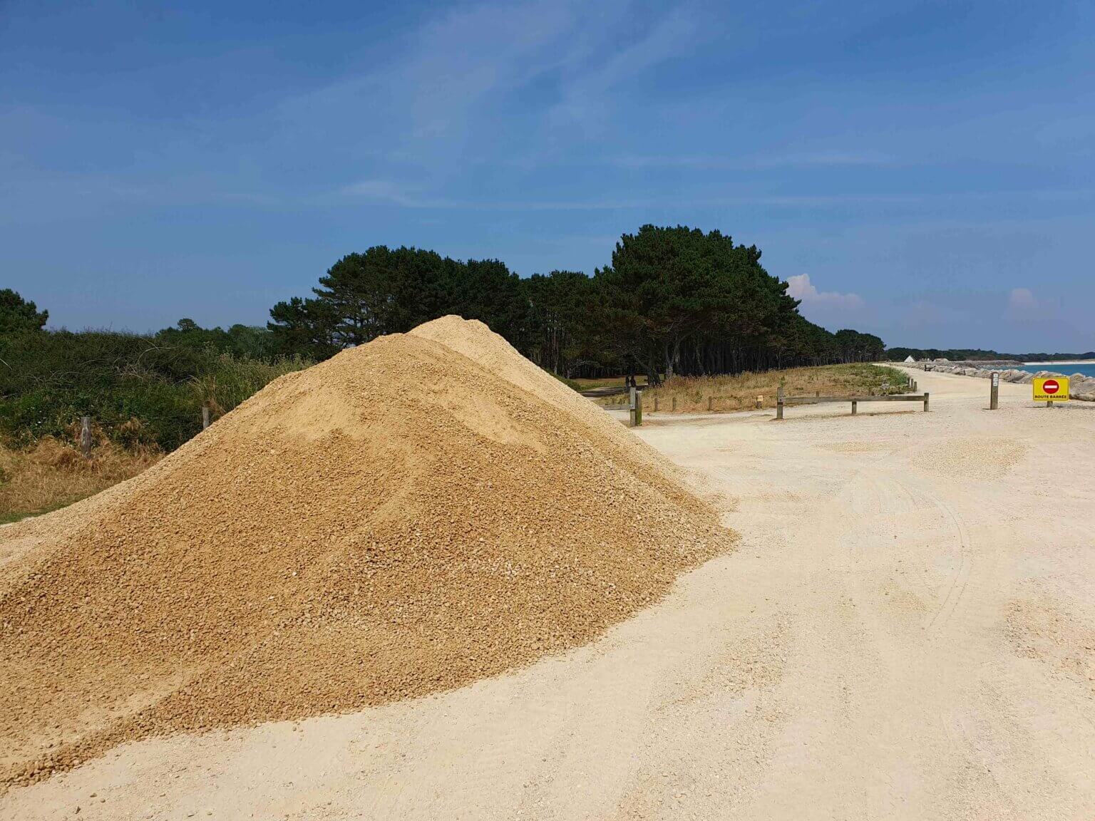Un bac à sable géant ! Association pour la Sauvegarde du Pays — free download